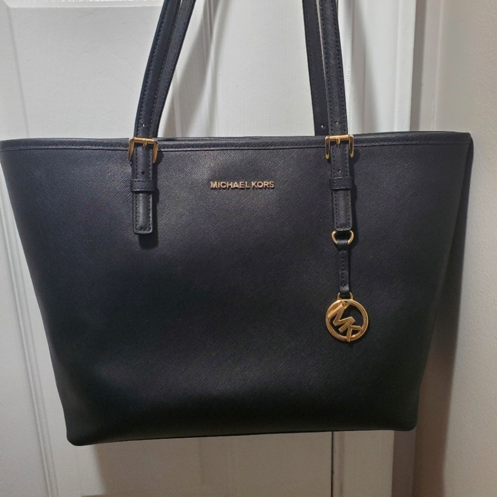 Michael Kors tote